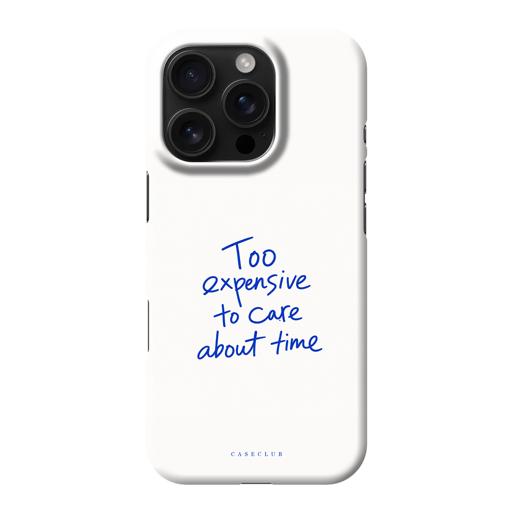 Case Club Too Expensive Hülle — blaue Handschrift auf Weiß. Motiv mit KI gestaltet.